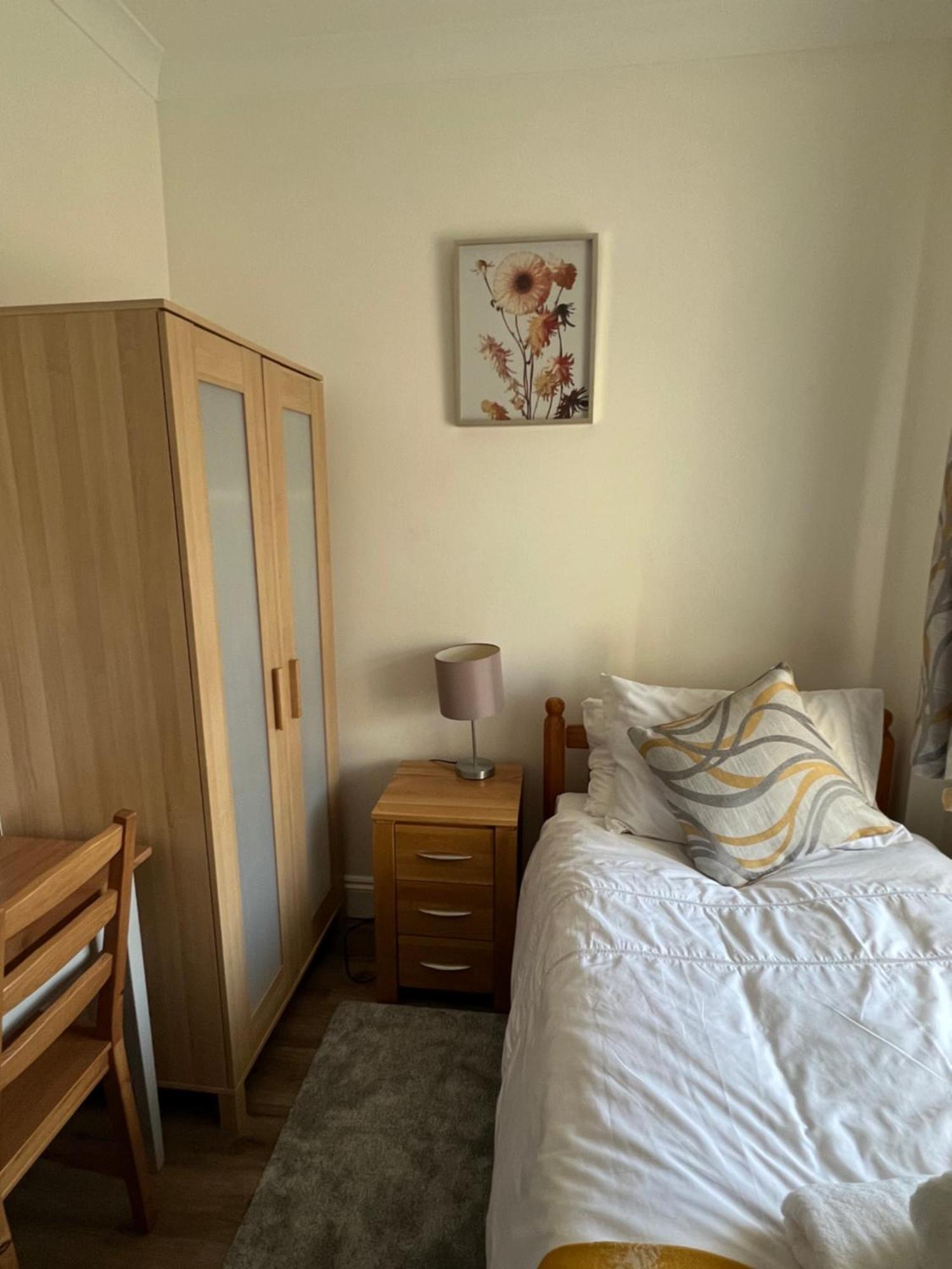 Comfortable Single Room Wembley Park/Stadium London Exteriör bild